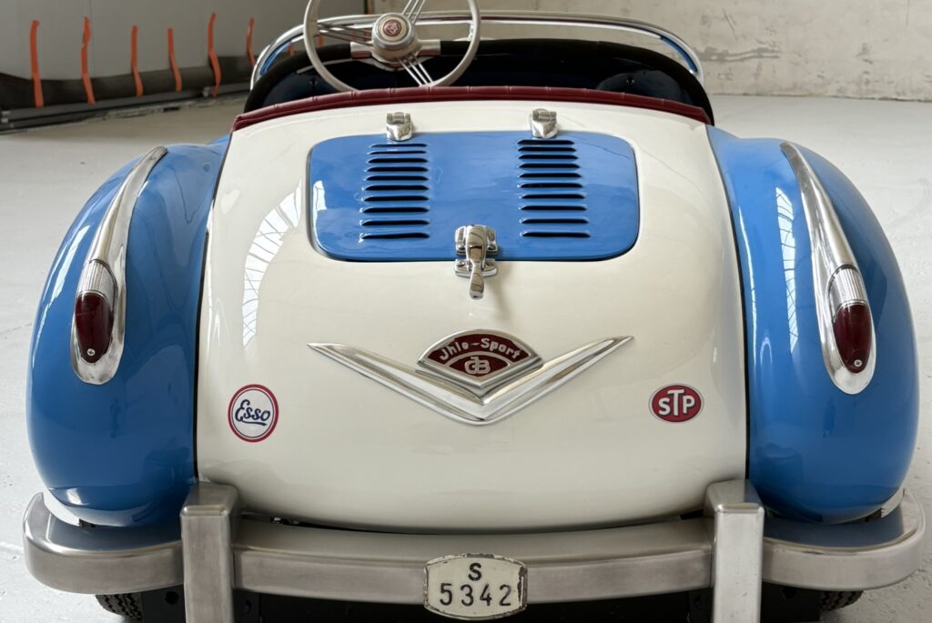 7499EDF7-48F2-4044-A8A0-B497AA52887F_1_102_o