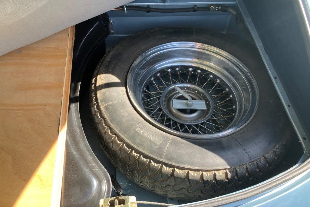 Collectiblecars Wittner Jaguar E Type Roadster (28)