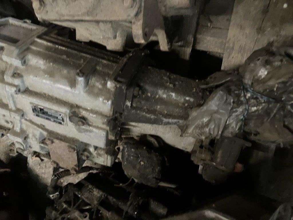 ZF S5-18/3 5-Gang Schaltgetriebe – Bild 2