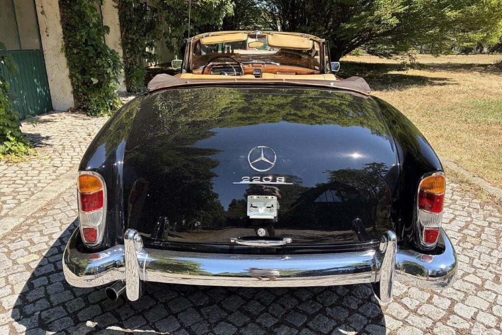 Wittner Collectiblecars Mercedes 220 S Cabriolet 1958 (11)