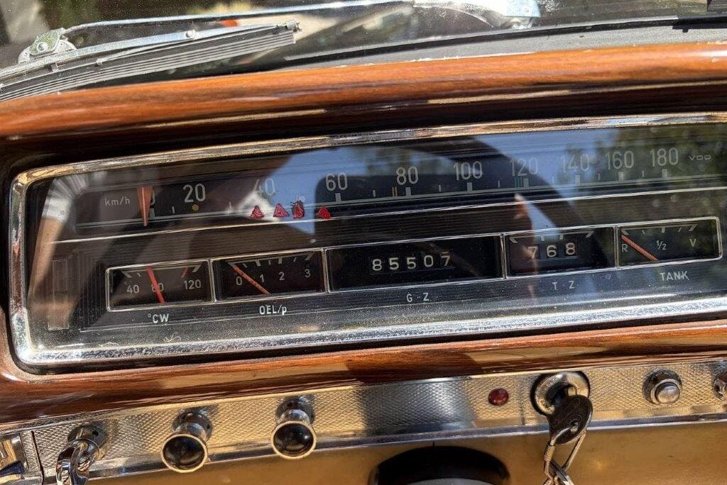 Wittner Collectiblecars Mercedes 220 S Cabriolet 1958 (18)