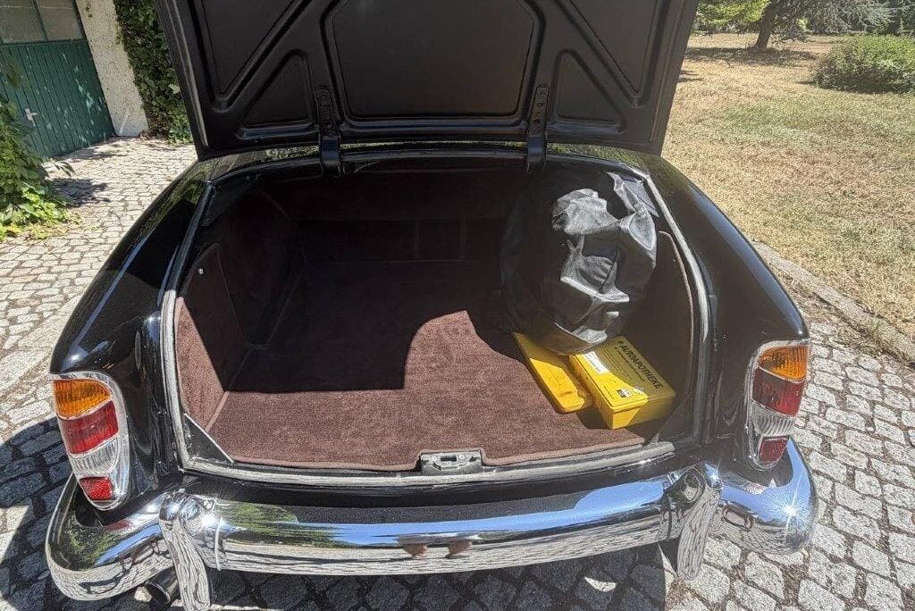 Wittner Collectiblecars Mercedes 220 S Cabriolet 1958 (24)