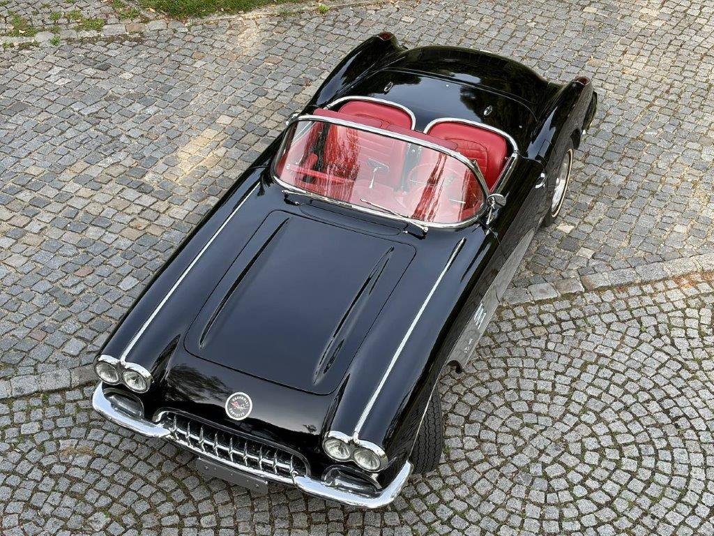 Corvette C1 1959 Frontansicht mit Doppelscheinwerfern