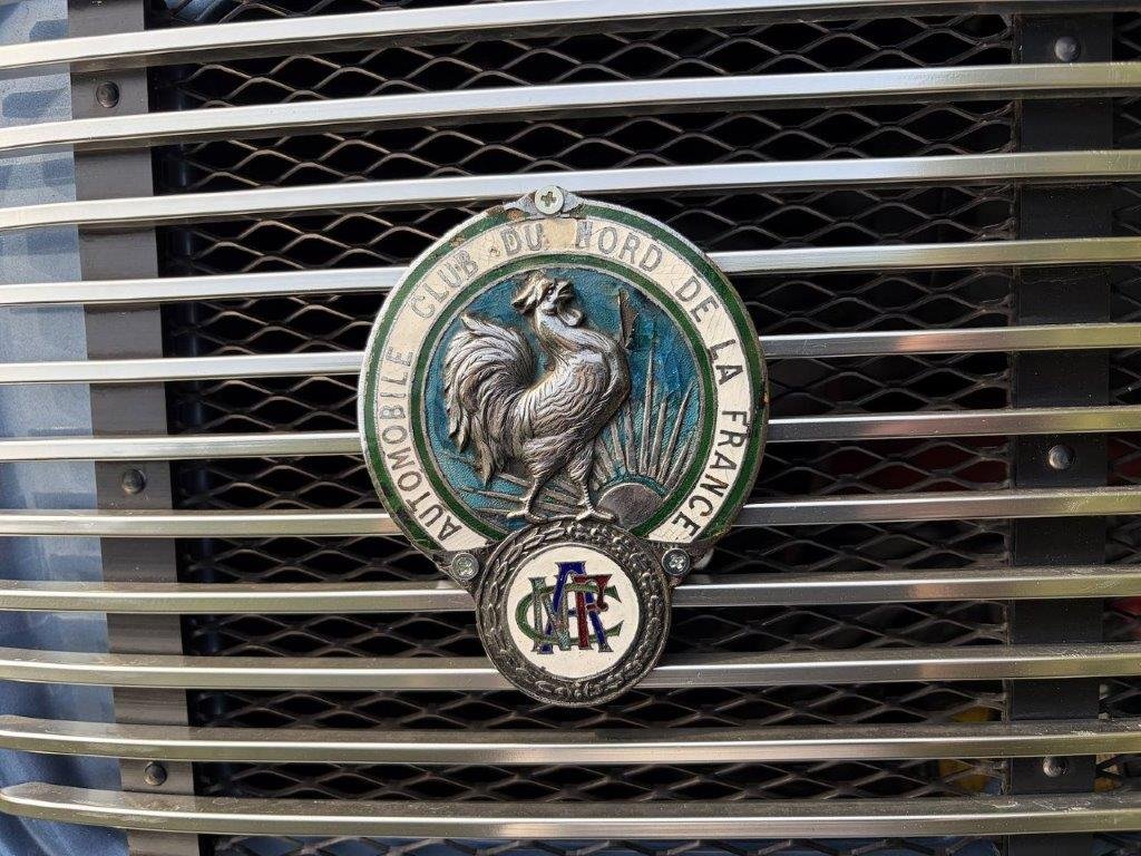 Porsche 911 S Plakette Automobile Club du Nord de la France am Motorgitter