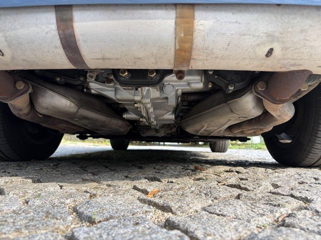 Porsche 911 S Unterboden mit Getriebe und Wärmetauschern